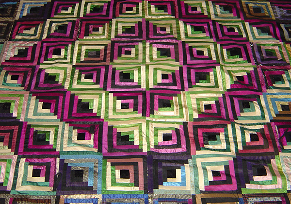 Log Cabin Pattern Quilt
